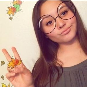 Meet your Posher, Amaris